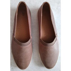 Frye Women's Melanie Slip On Leather Sneaker Size 7 Flats